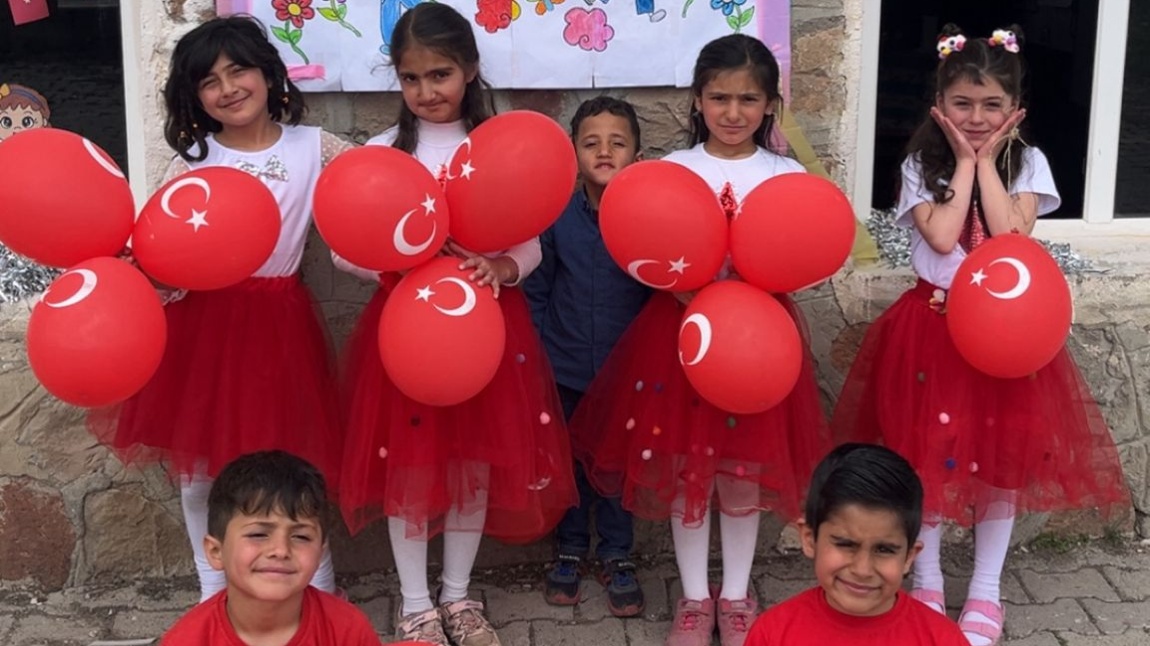 23 Nisan Ulusal Egemenlik ve Çocuk Bayramı 